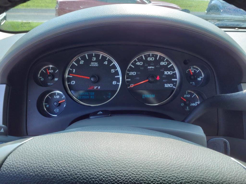 Used 2014 Chevrolet Tahoe LT AWD/4WD image 19