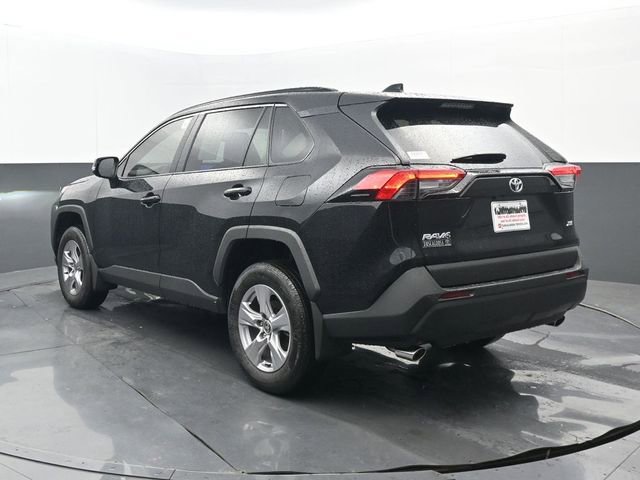 Used 2025 Toyota RAV4 XLE w/ Convenience Package image 3