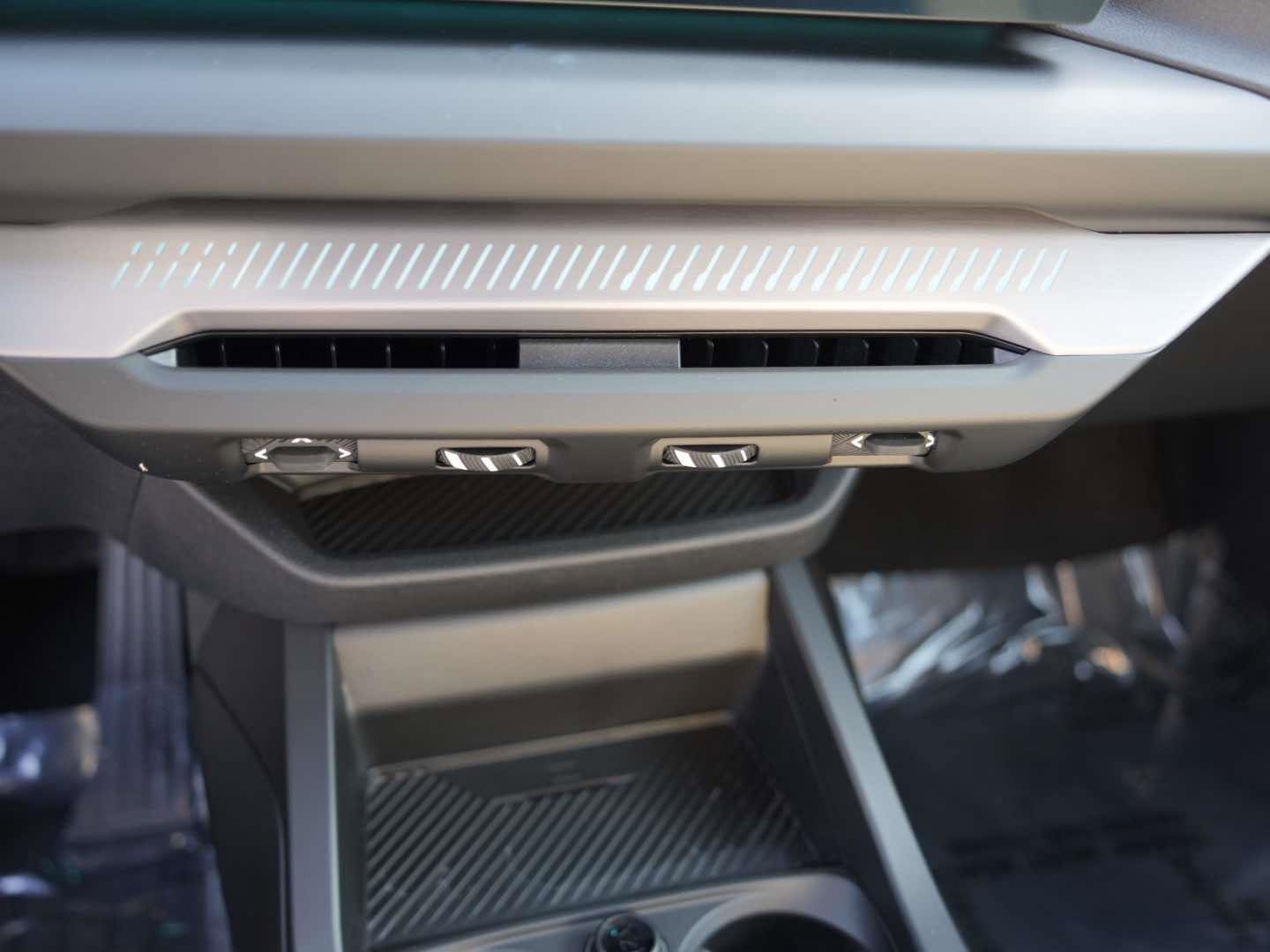 Used 2025 BMW 228i xDrive 228 xDrive Gran Coupe AWD image 21