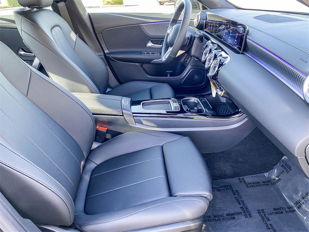 New 2025 Mercedes-Benz CLA 250 4MATIC image 17