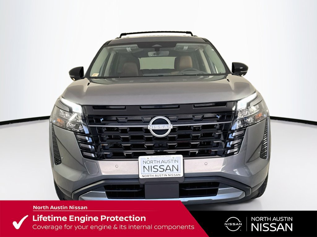 New 2026 Nissan Pathfinder Platinum FWD image 3
