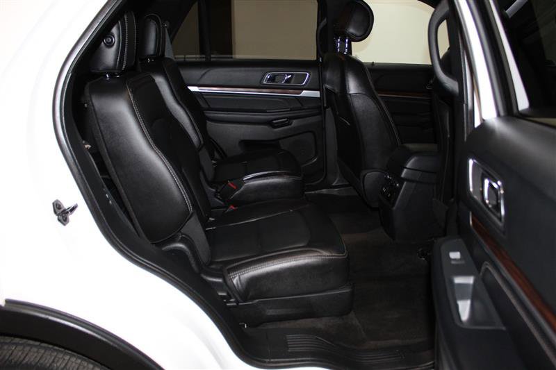 Used 2017 Ford Explorer Limited AWD/4WD image 36