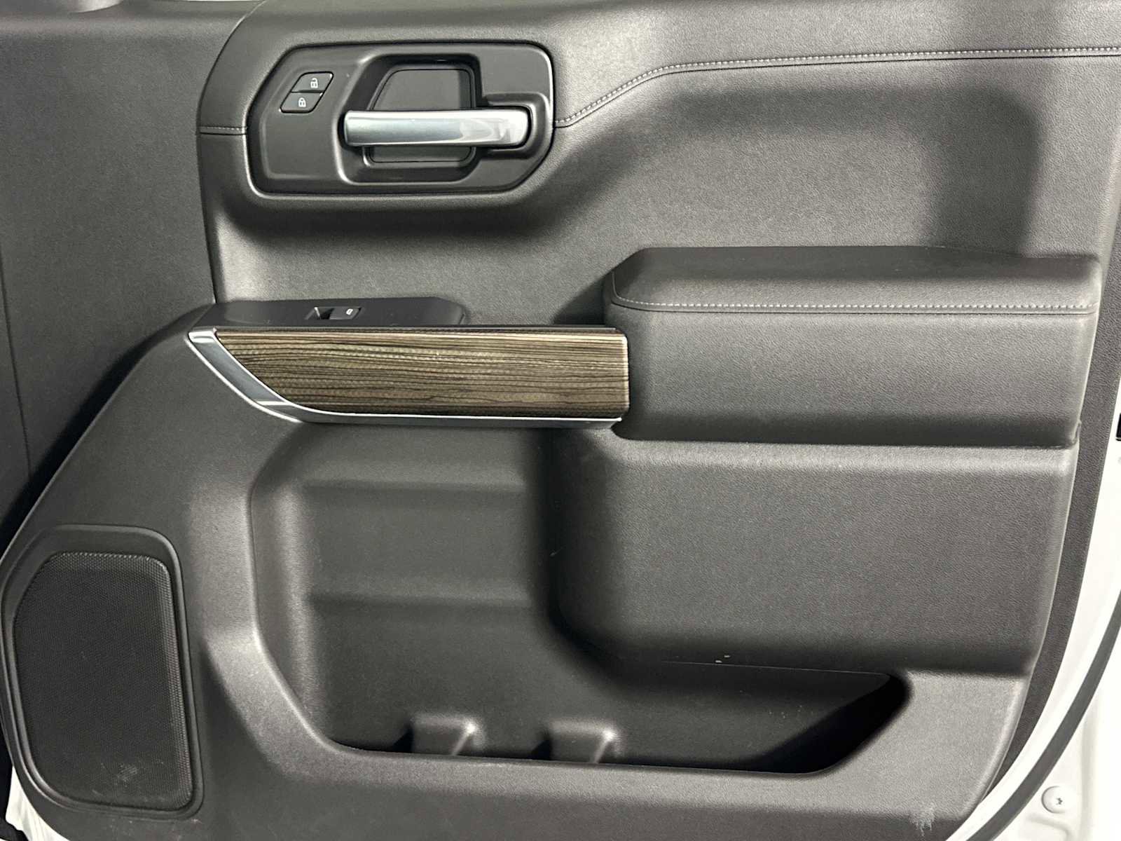 Used 2021 Chevrolet Silverado 1500 RST w/ Z71 Off-Road Package image 17