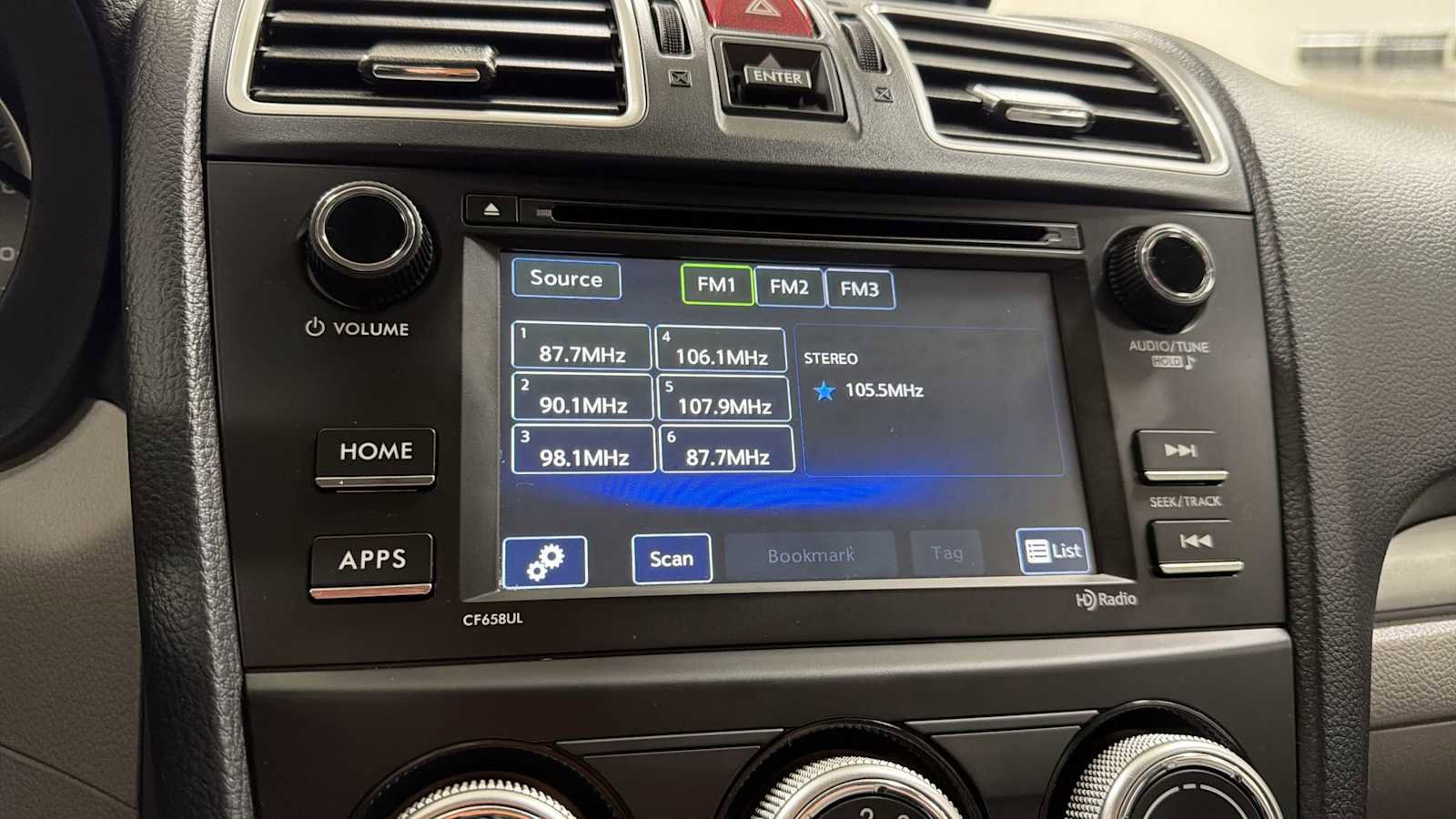 Used 2017 Subaru Forester 2.5i w/ Alloy Wheel Package AWD/4WD image 18