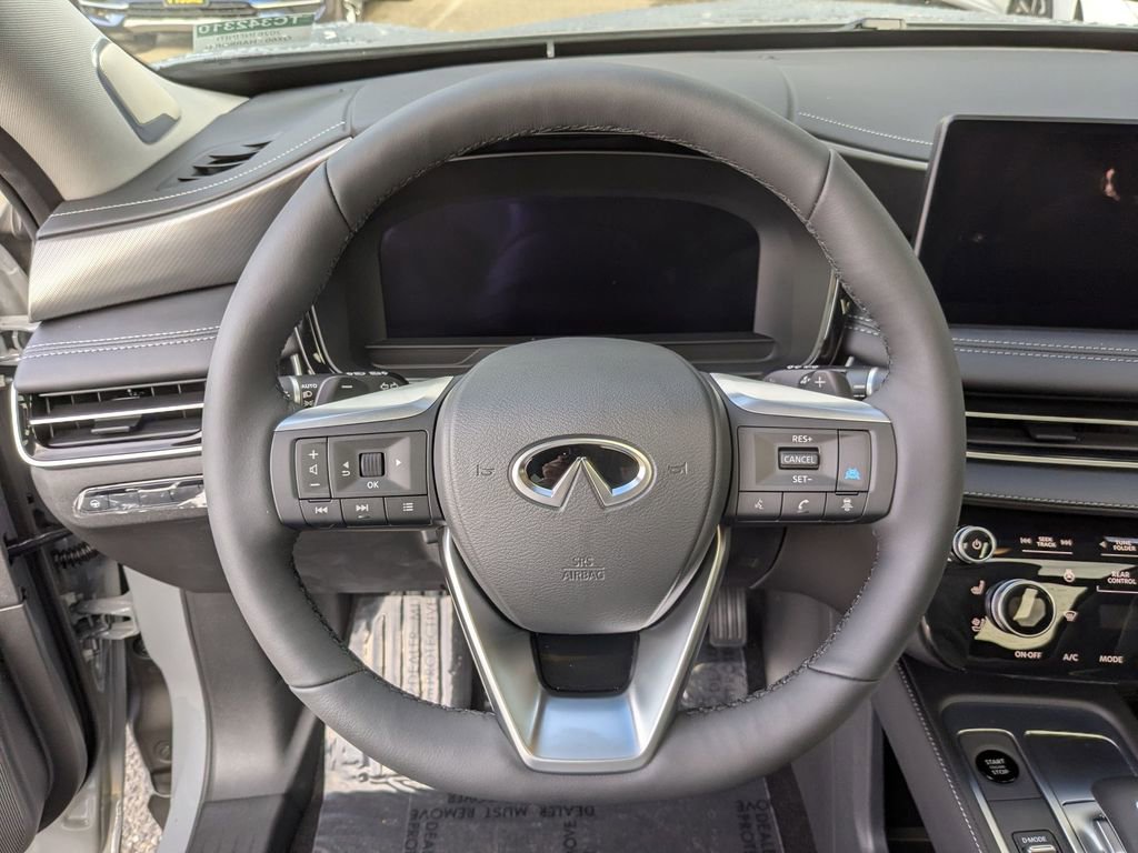 New 2026 INFINITI QX60 Luxe image 15