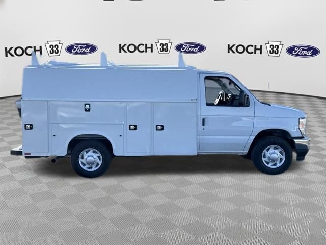 New 2026 Ford E-350 and Econoline 350 Super Duty w/ Power Equipment Group RWD image 9