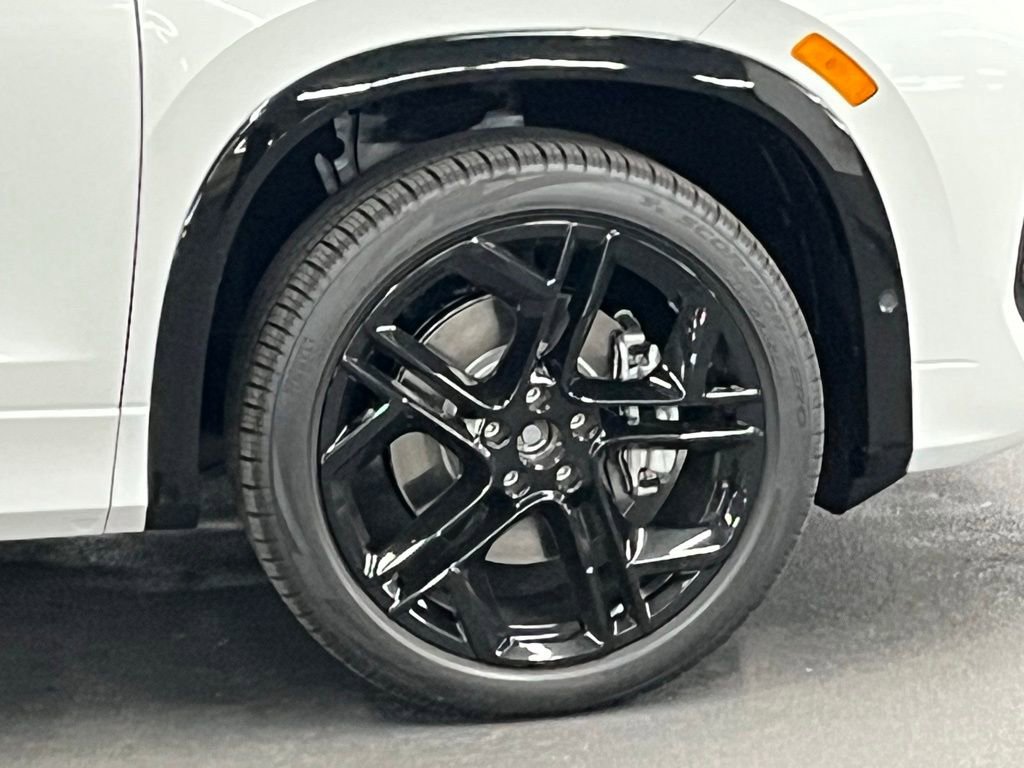 New 2025 Volkswagen Tiguan SE R-Line image 42