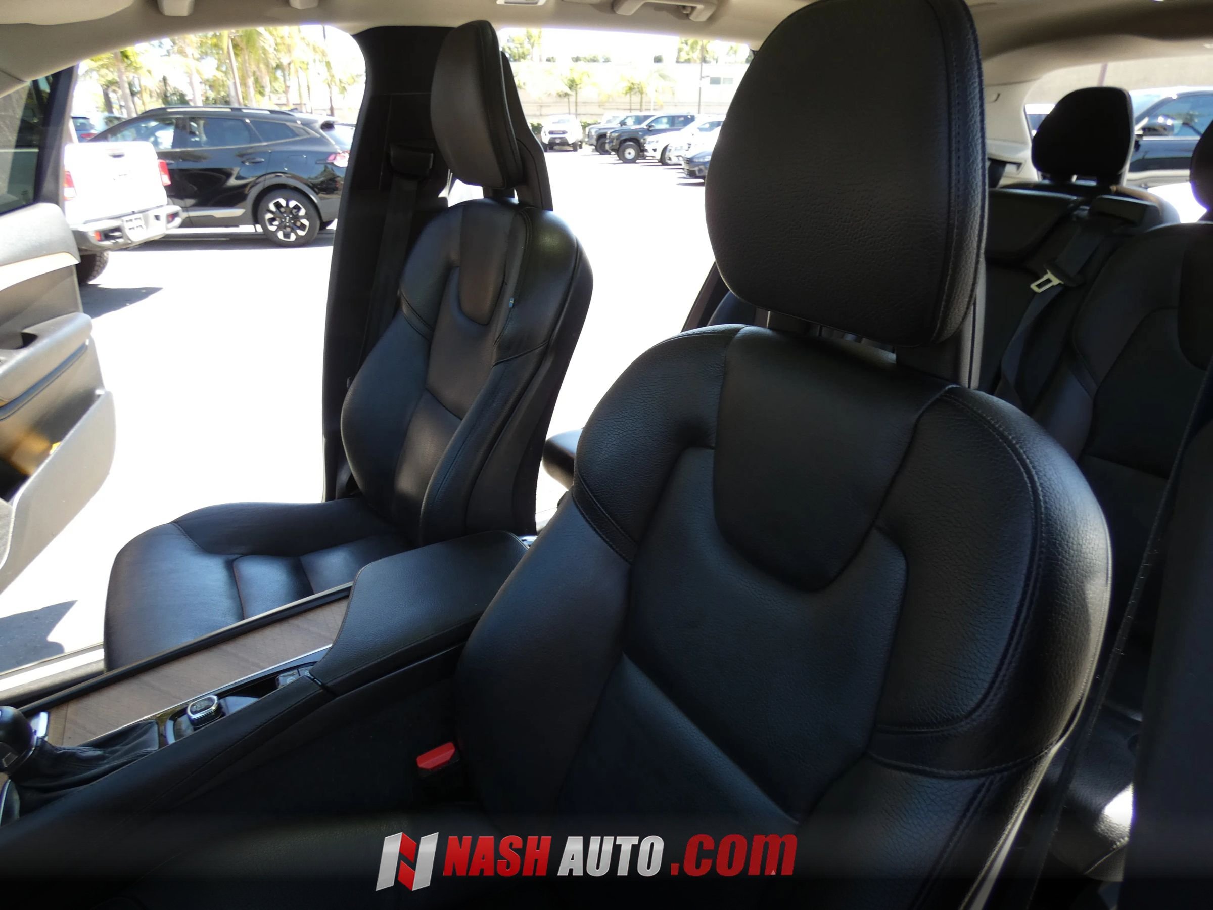 Used 2022 Volvo XC90 T5 Momentum w/ Climate Package AWD/4WD image 52