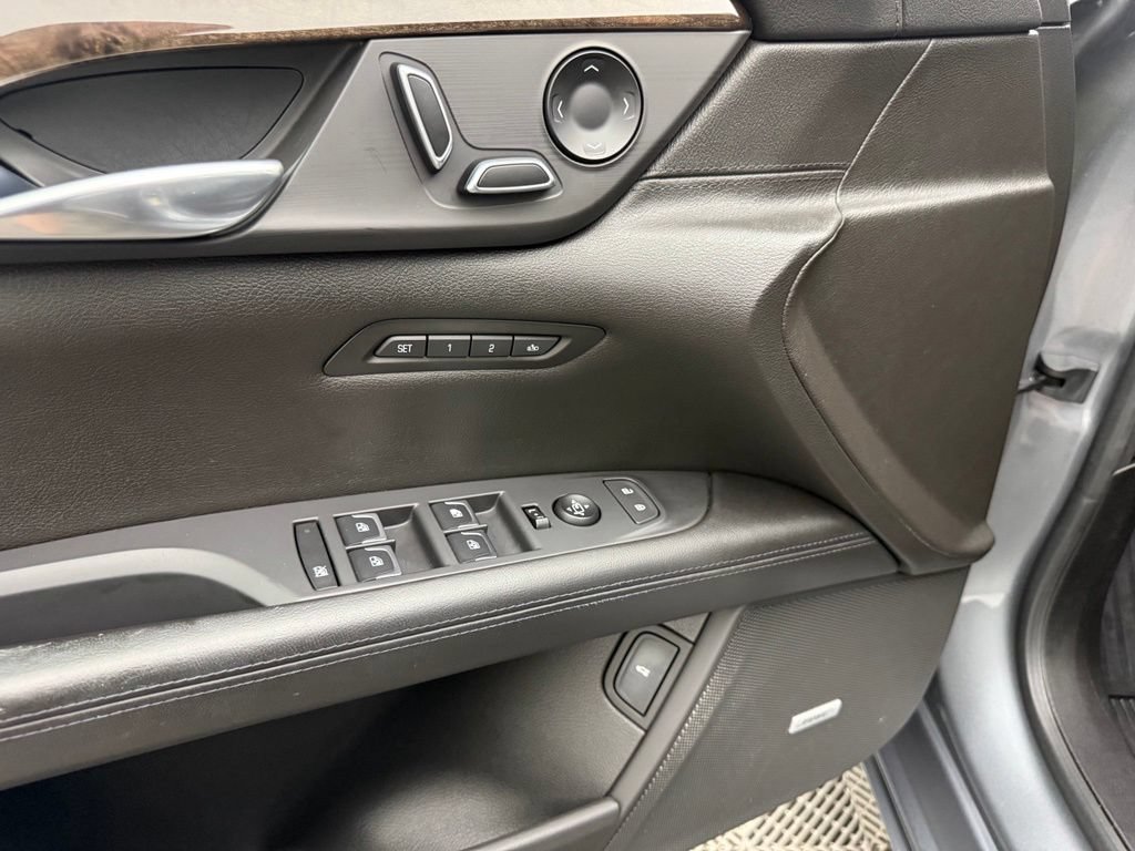 Used 2018 Cadillac CT6 Luxury w/ Active Chassis Package AWD/4WD image 18