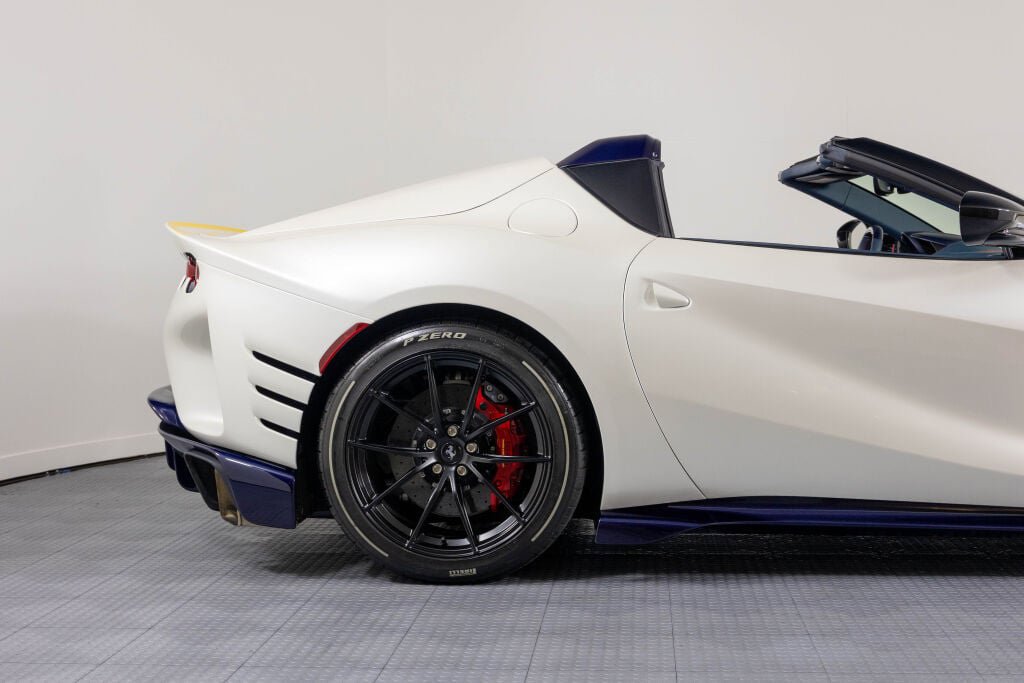 Certified 2024 Ferrari 812 Competizione A RWD image 10