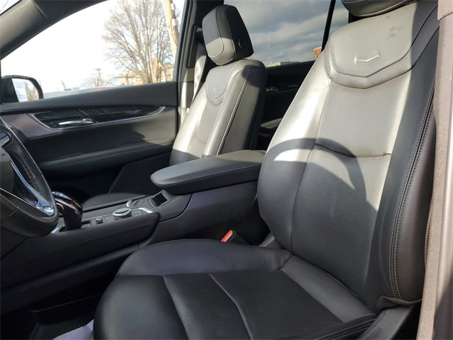 Used 2022 Cadillac XT6 Premium Luxury w/ Technology Package image 27