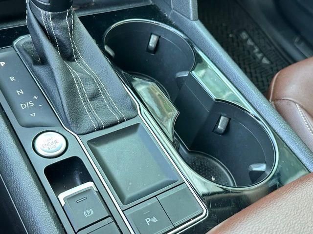 Used 2022 Volkswagen Atlas SE w/ Panoramic Sunroof Package image 16