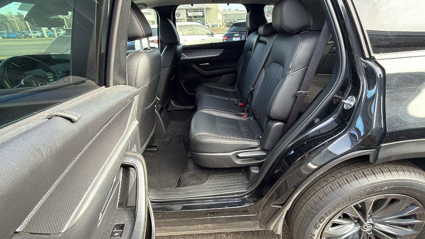 Used 2025 MAZDA CX-70 3.3 Turbo w/ Preferred Package image 10