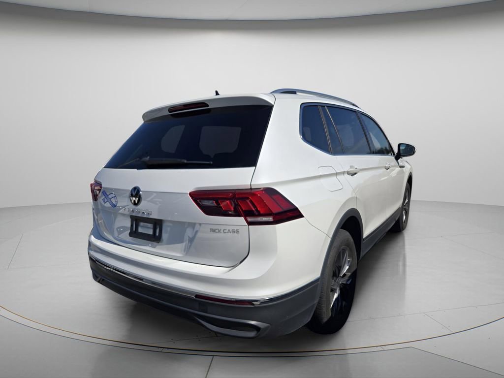 Used 2023 Volkswagen Tiguan SE FWD image 5