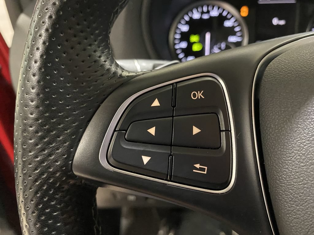 Used 2023 Mercedes-Benz Metris Passenger image 9