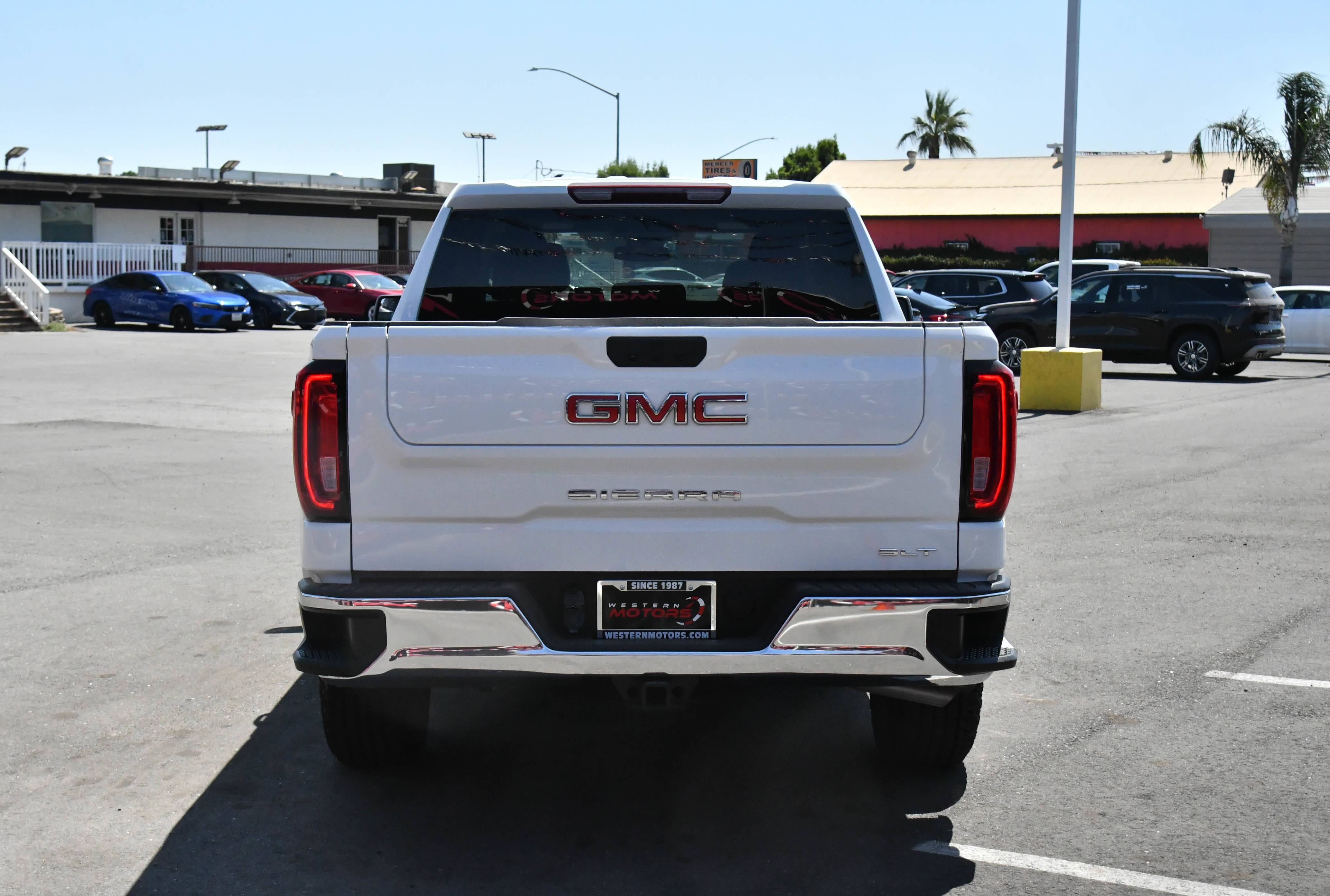 Used 2024 GMC Sierra 1500 SLT image 7