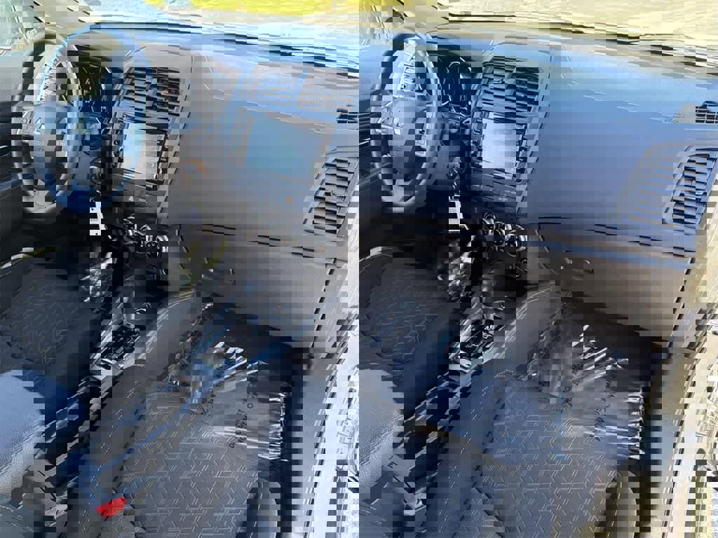 Used 2025 Mitsubishi Outlander Sport ES image 40