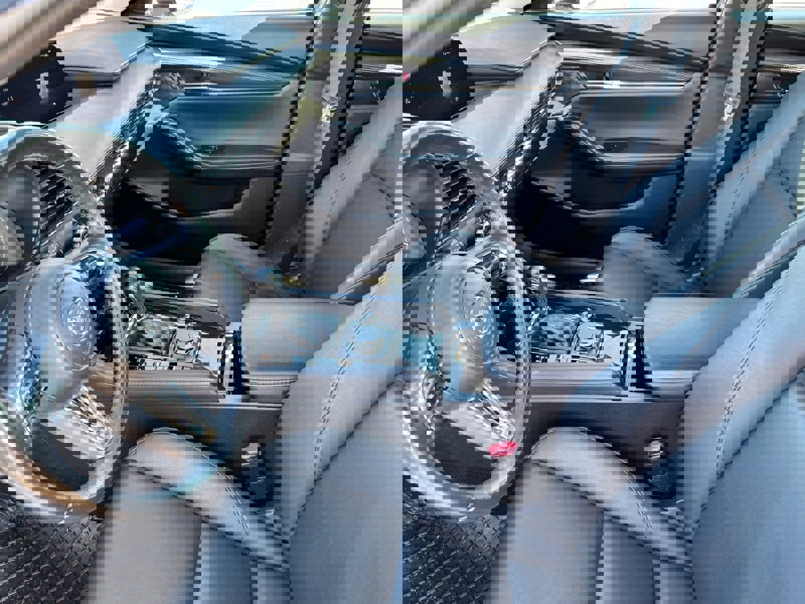 Used 2024 MAZDA MAZDA3 s image 19