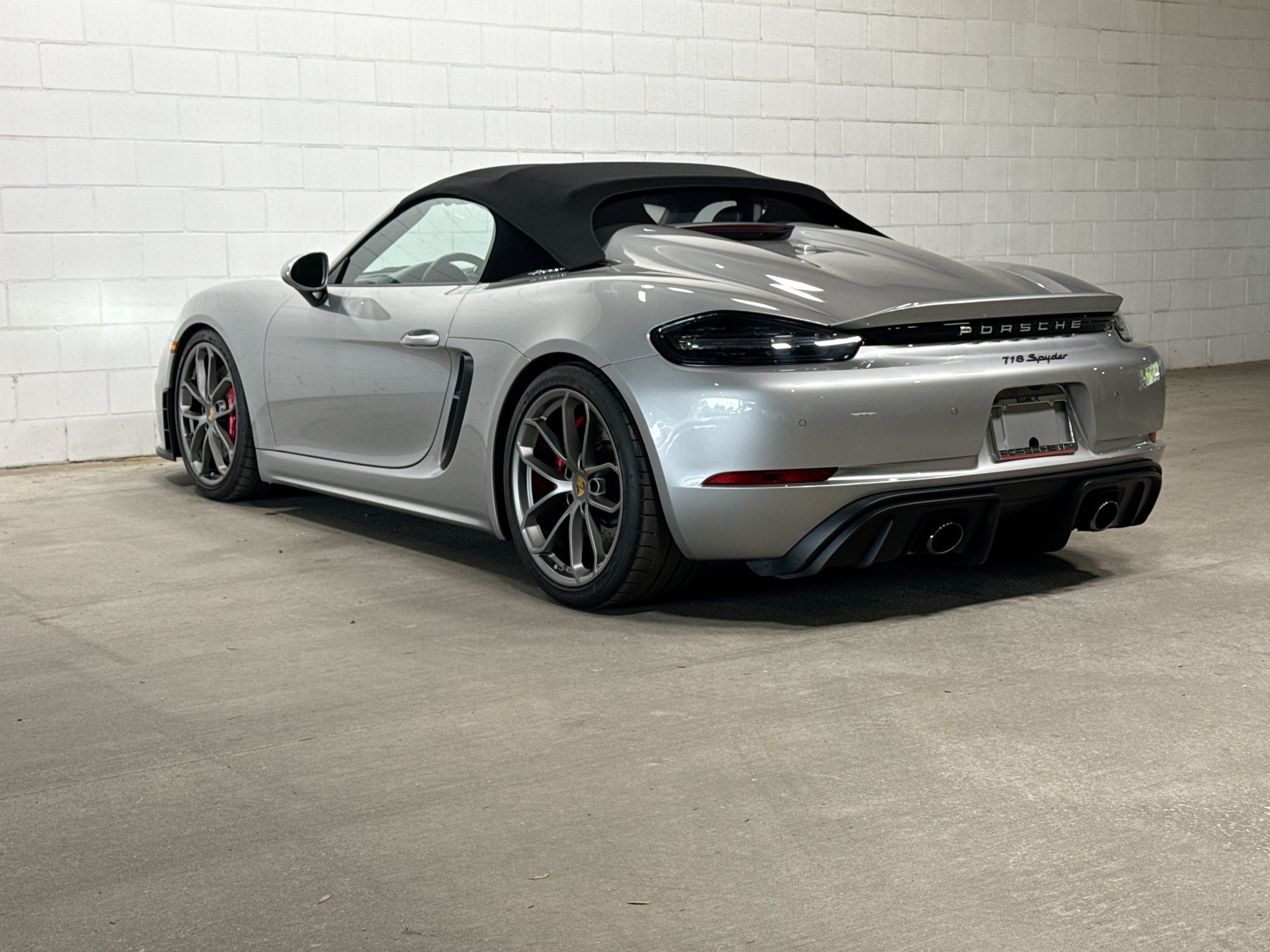 Certified 2022 Porsche 718 Boxster Spyder RWD image 3