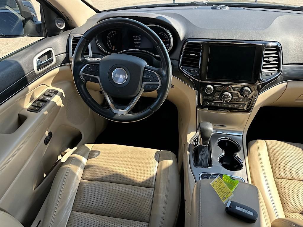 Used 2021 Jeep Grand Cherokee Limited w/ Luxury Group II image 25