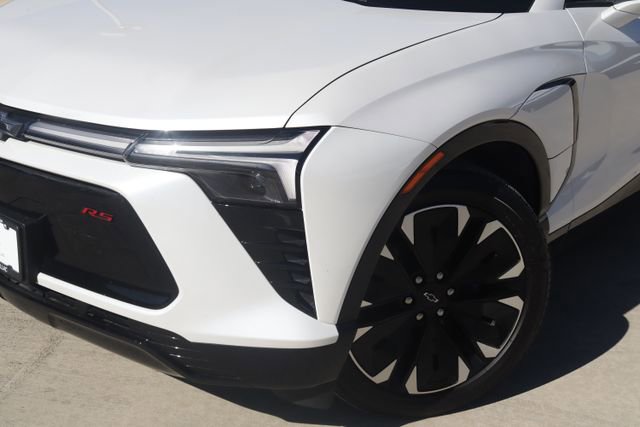 Used 2025 Chevrolet Blazer EV RS image 3