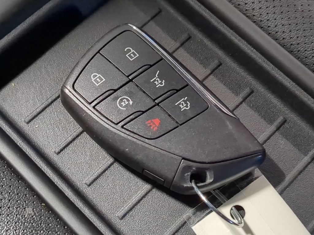 Used 2023 GMC Yukon AT4 w/ Technology Package image 51