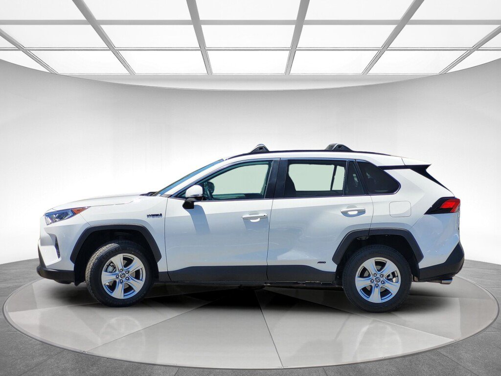 Used 2020 Toyota RAV4 XLE w/ Convenience Package AWD/4WD image 6