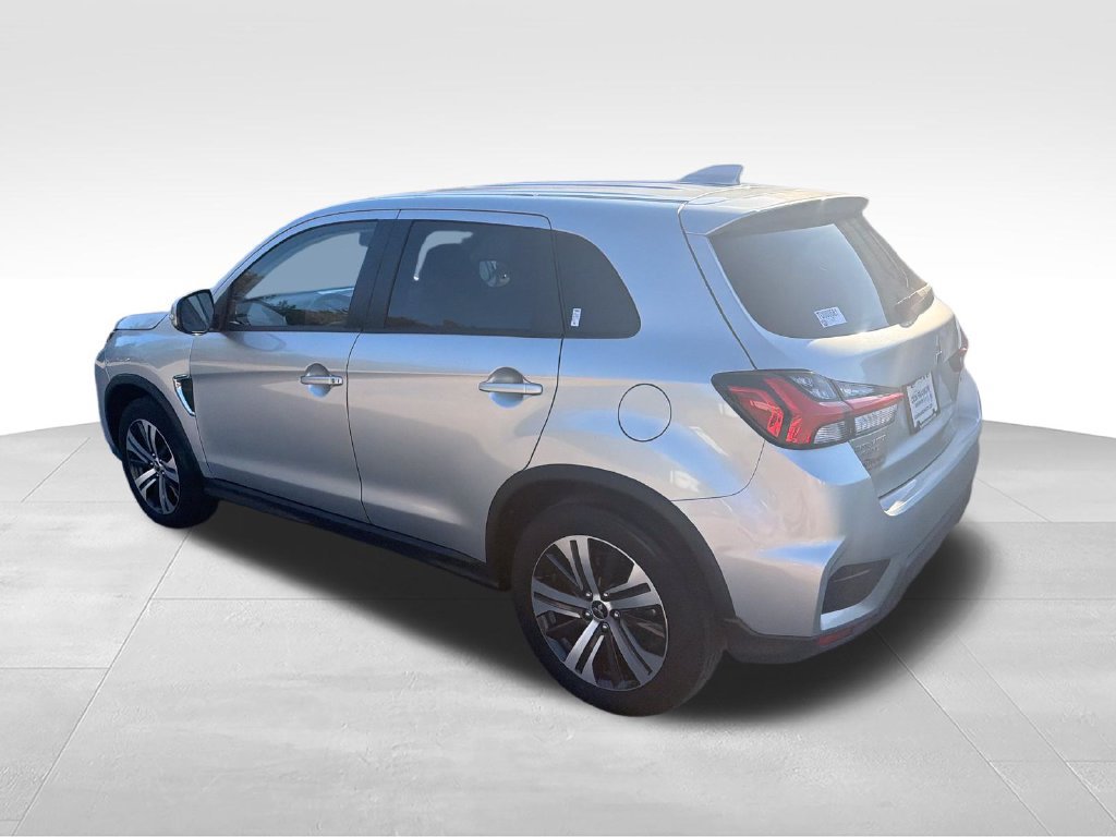 Used 2026 Mitsubishi Outlander Sport SE AWD/4WD image 3