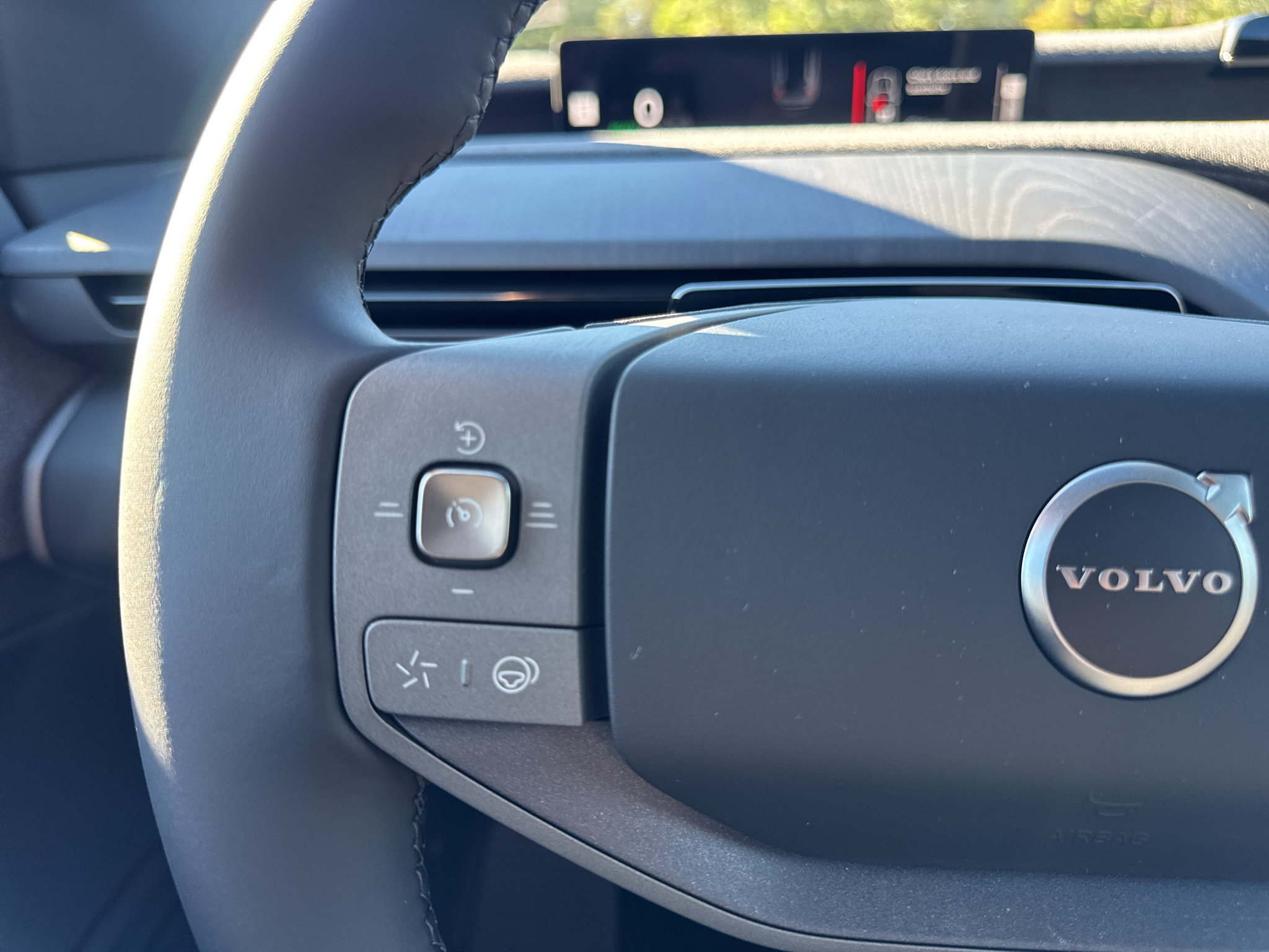 New 2027 Volvo EX60 Ultra AWD/4WD image 19