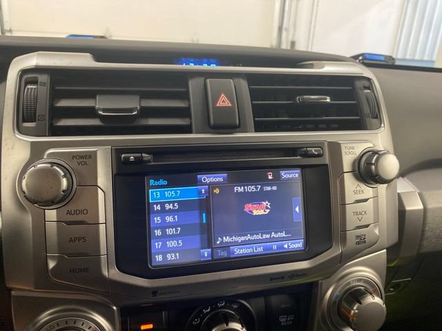 Used 2019 Toyota 4Runner SR5 AWD/4WD image 15