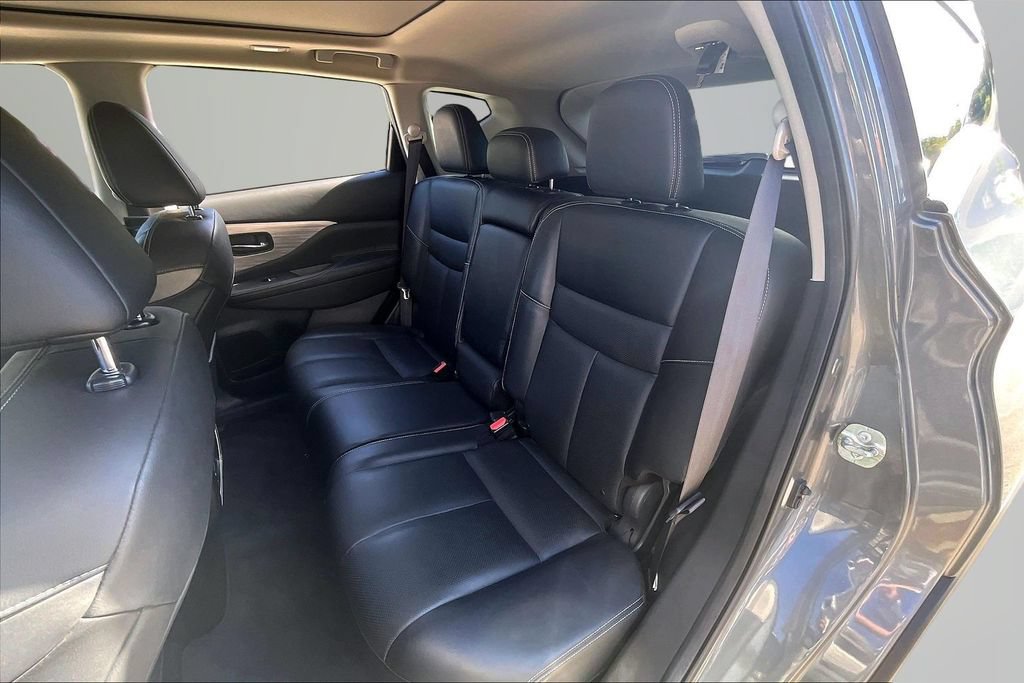 Used 2018 Nissan Murano S AWD/4WD image 22