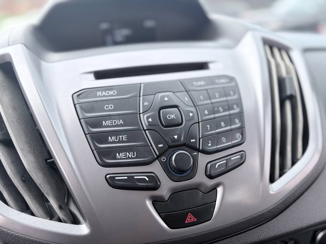 Used 2019 Ford Transit 350 XLT RWD image 30