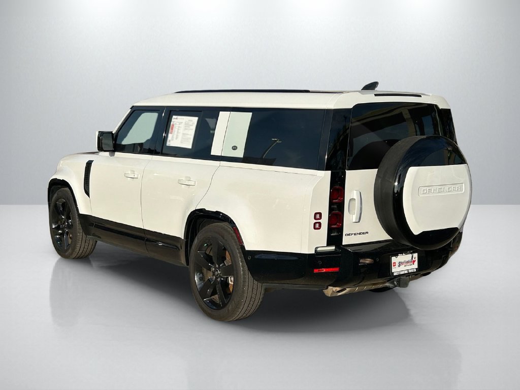 Used 2024 Land Rover Defender 130 X-Dynamic SE AWD/4WD image 7
