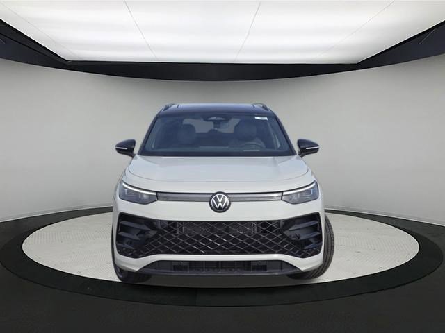 New 2026 Volkswagen Tiguan SE R-Line image 2