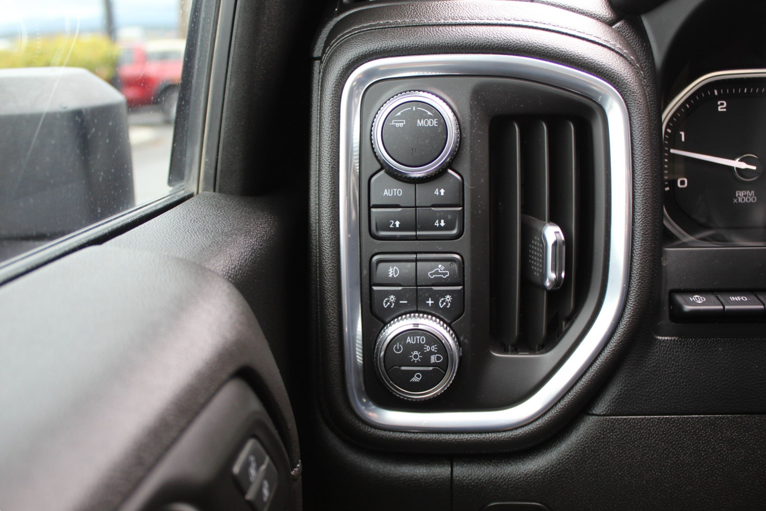 Used 2022 GMC Sierra 3500 Denali w/ Denali Ultimate Package AWD/4WD image 37