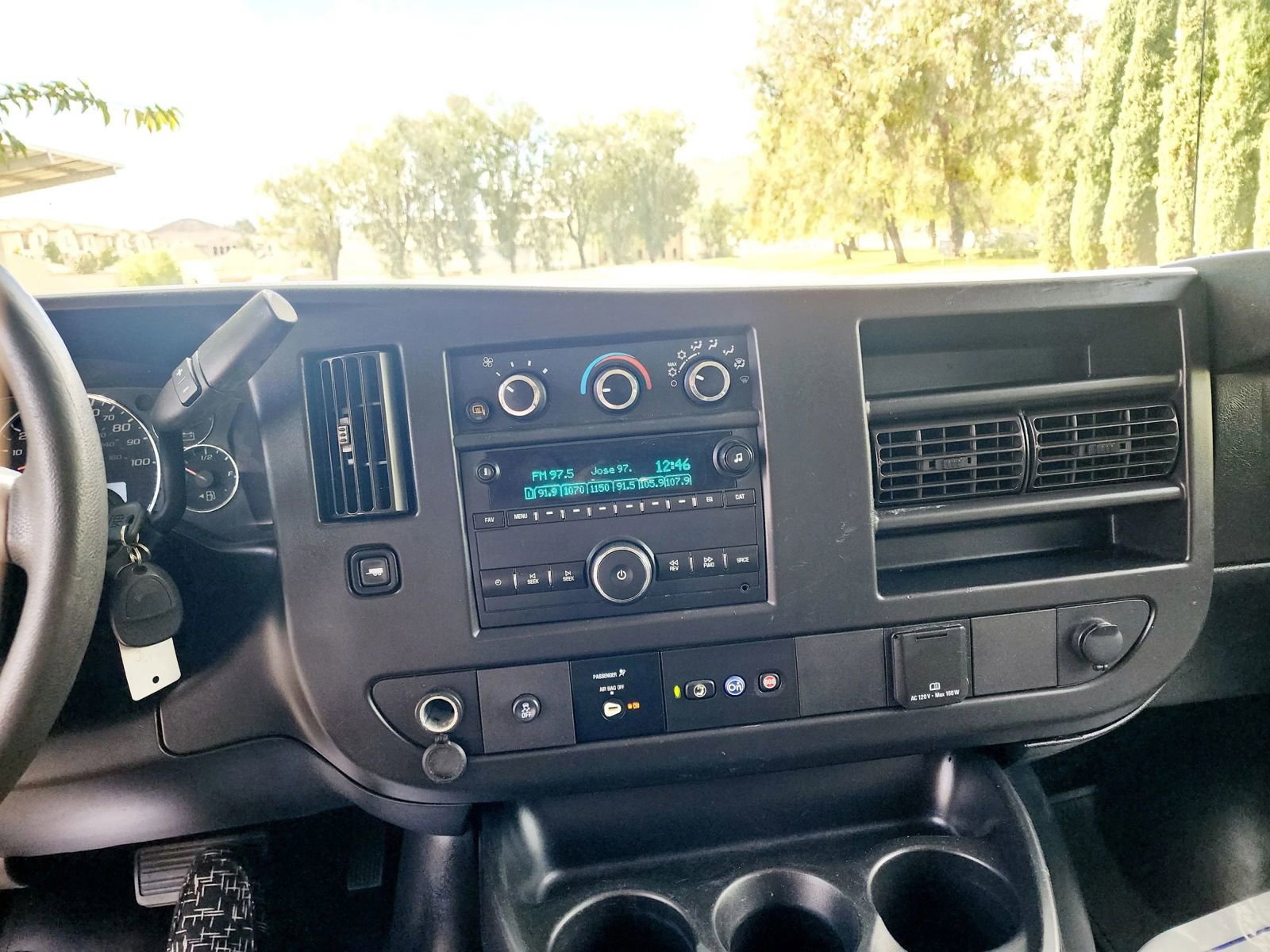 Used 2018 Chevrolet Express 2500 LT w/ LT Preferred Equipment Group image 16