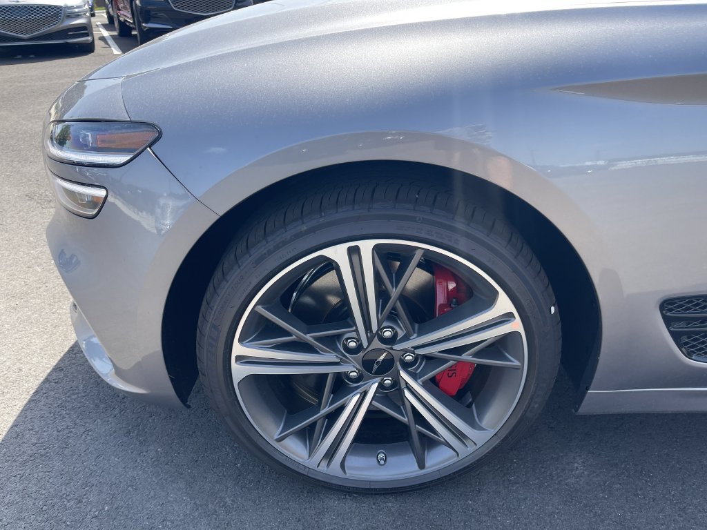 Used 2025 Genesis G70 2.5T w/ Sport Prestige Package RWD image 21
