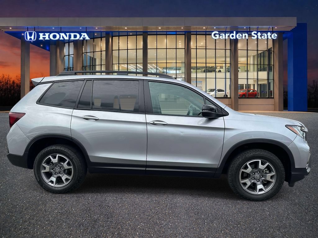 Certified 2023 Honda Passport TrailSport image 5
