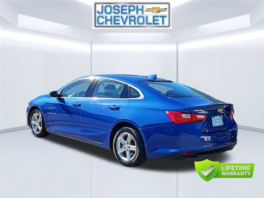 Used 2023 Chevrolet Malibu LT FWD image 5