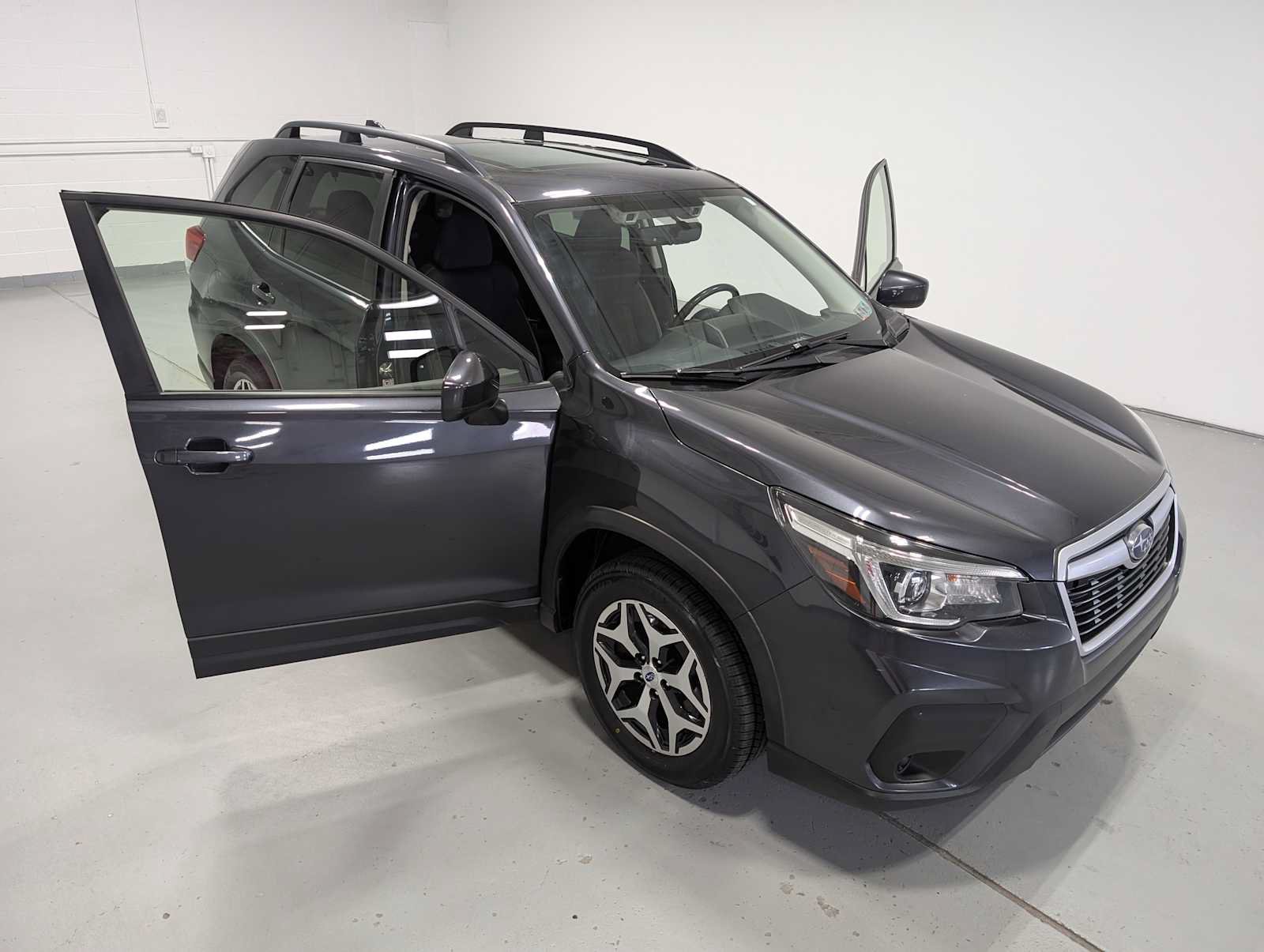 Used 2019 Subaru Forester Premium w/ Popular Package #1 AWD/4WD image 16