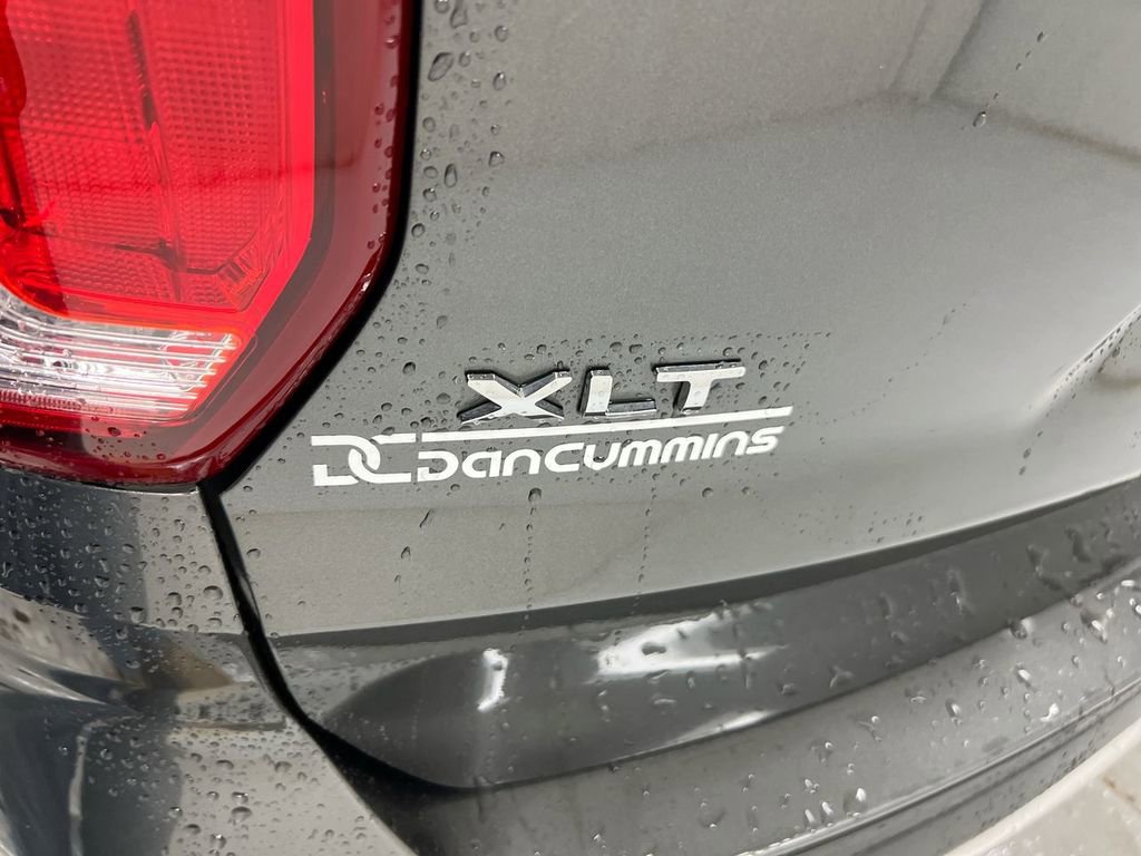 Used 2017 Ford Explorer XLT FWD image 26