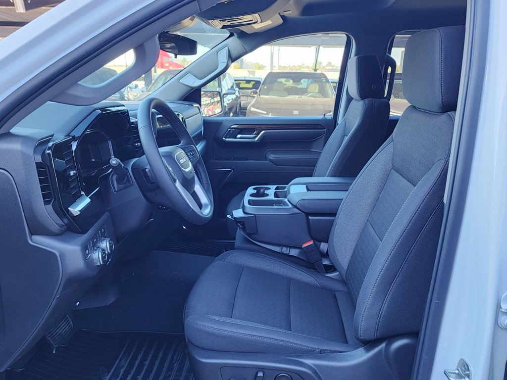 New 2026 GMC Sierra 1500 Elevation image 16