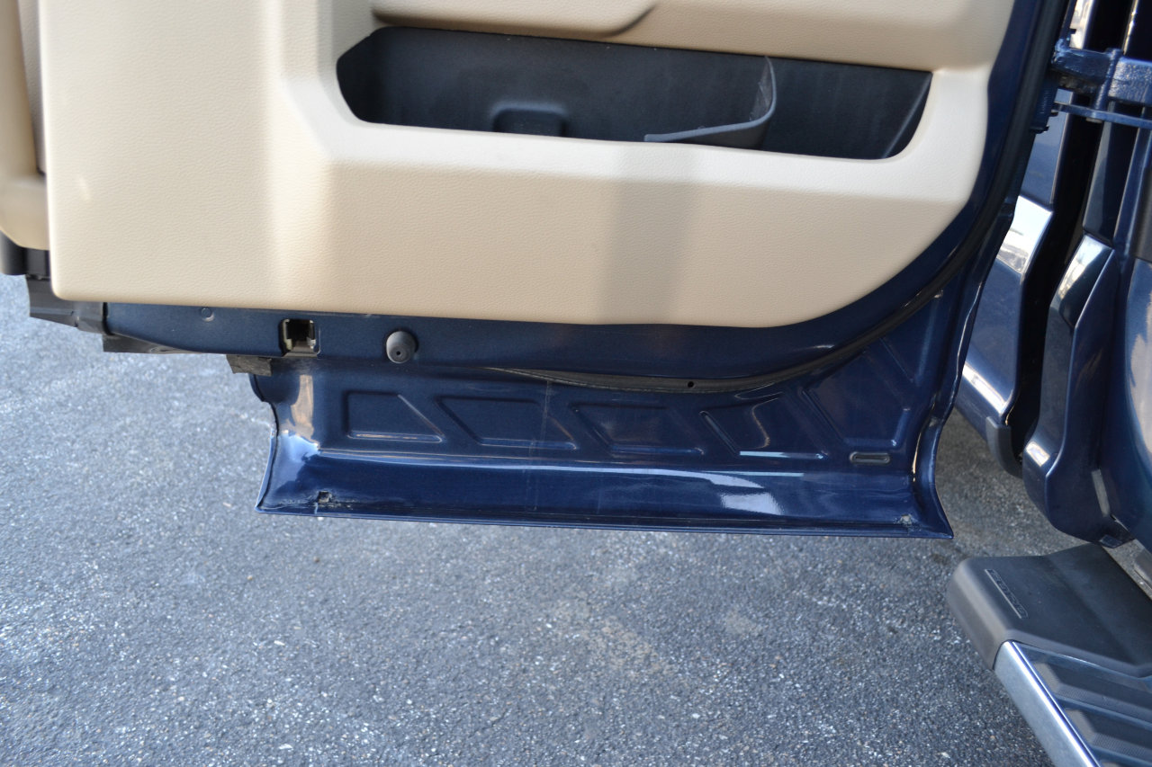 Used 2017 Ford F150 Lariat w/ Equipment Group 502A Luxury image 48