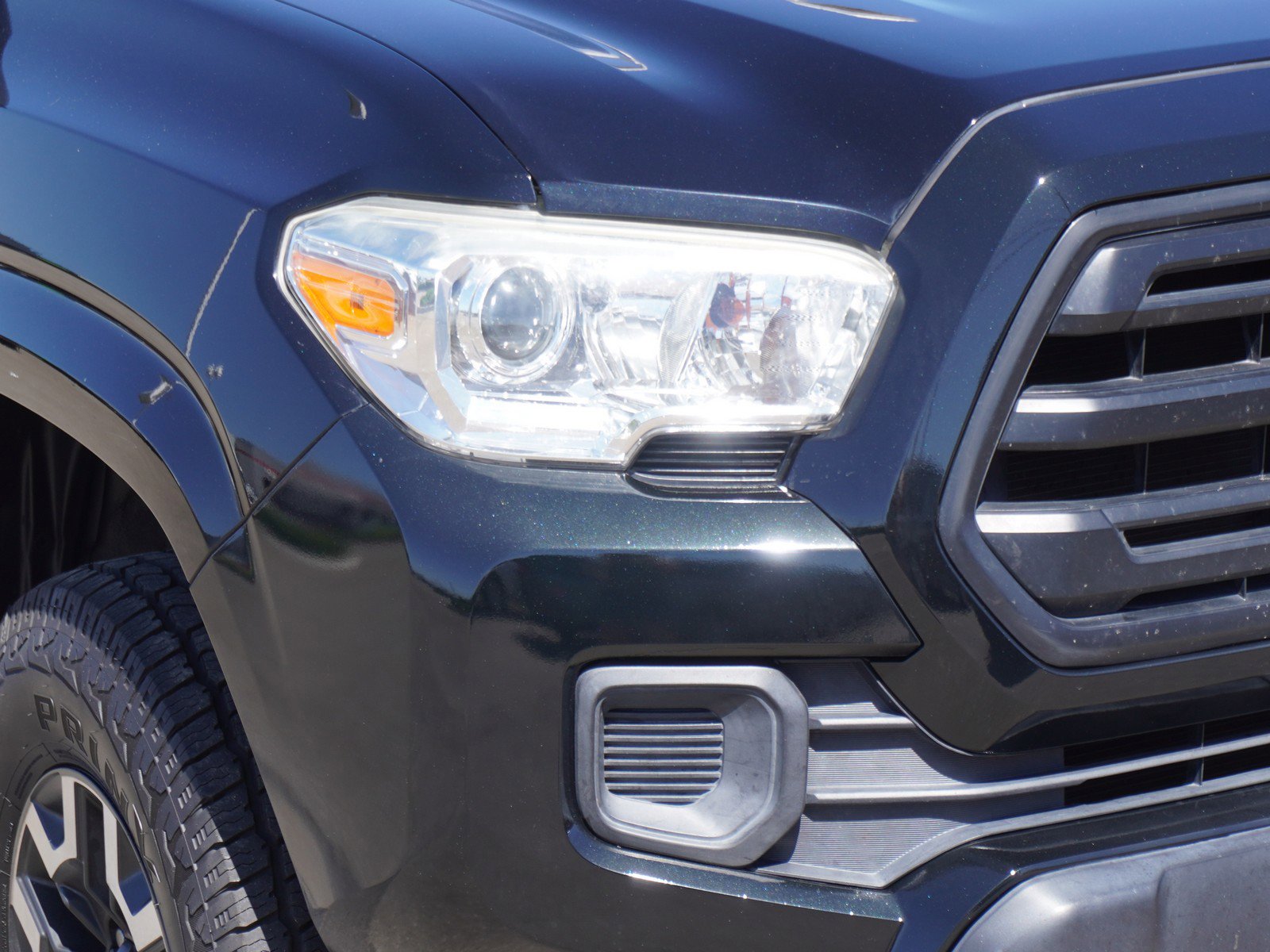 Used 2019 Toyota Tacoma SR RWD image 3