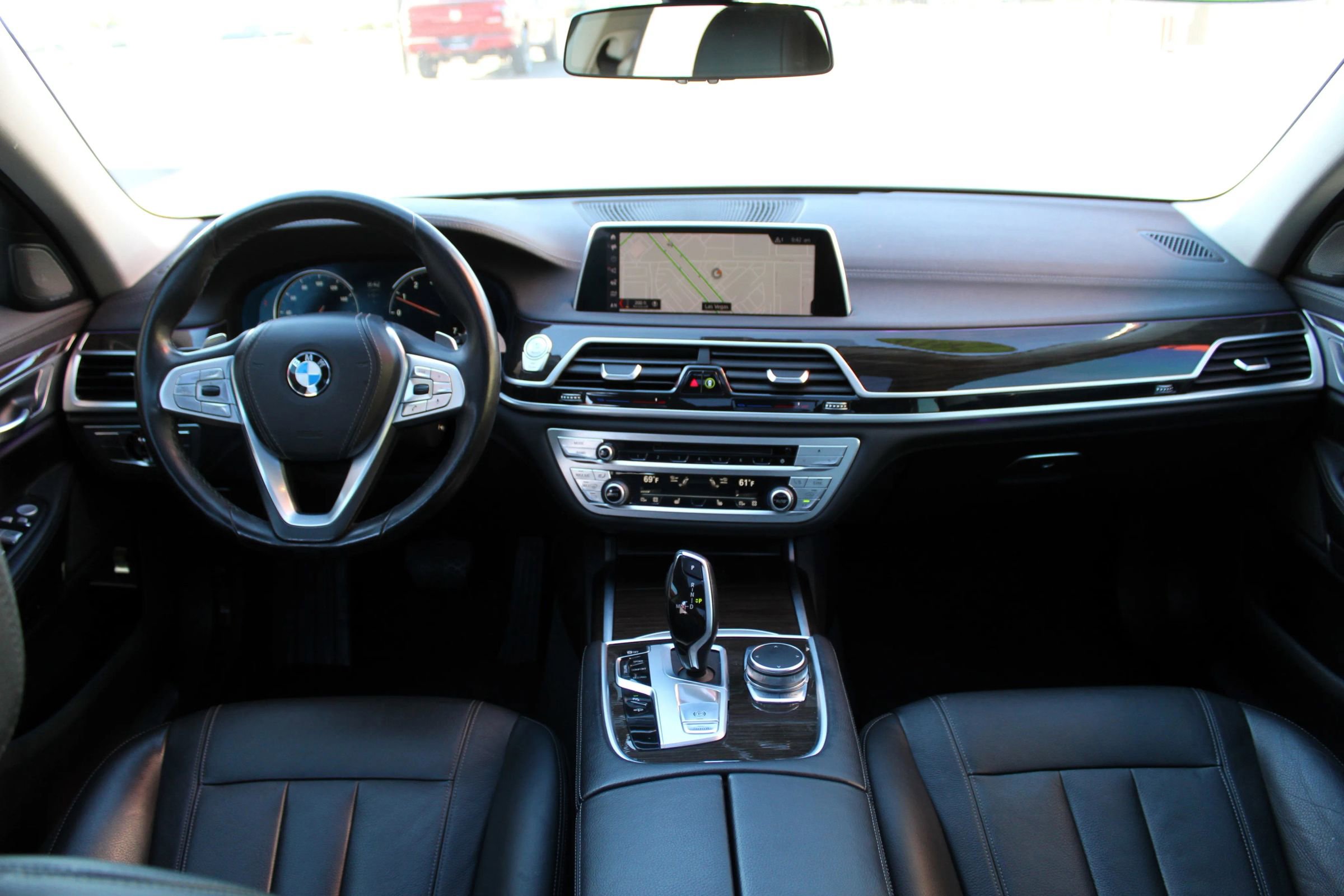 Used 2019 BMW 740i w/ Cold Weather Package image 13