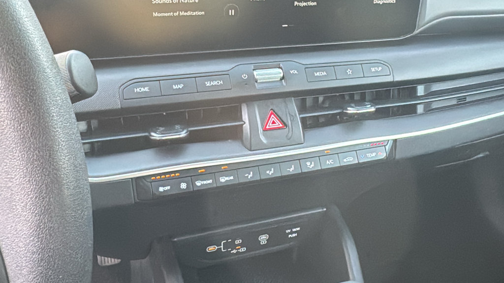Used 2025 Kia K4 FWD image 21
