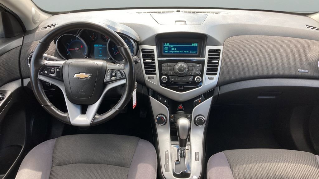 Used 2013 Chevrolet Cruze LT image 11