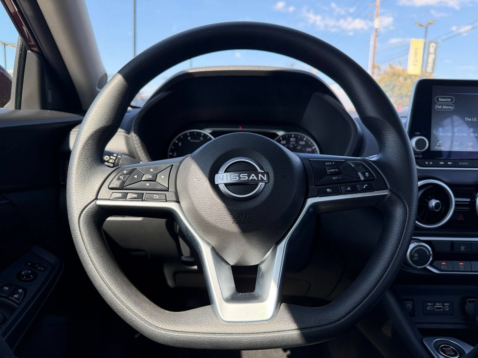 Used 2025 Nissan Sentra SV FWD image 25