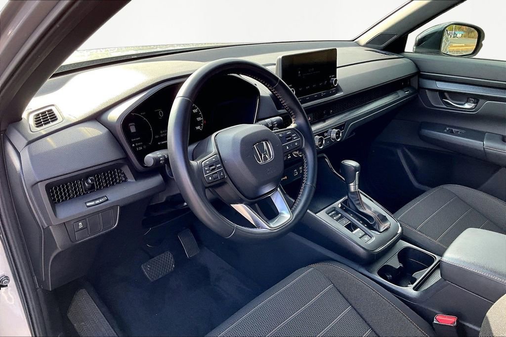 Certified 2025 Honda CR-V Sport image 12