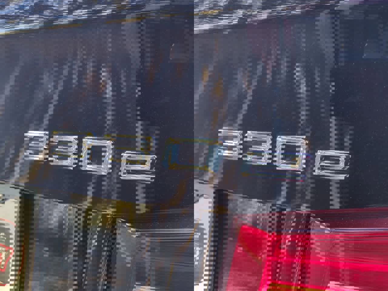 Used 2018 BMW 330e w/ Premium Package image 13